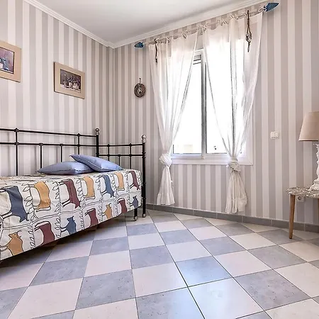 Villa In Los Cristianos Los Cristianos (Tenerife)