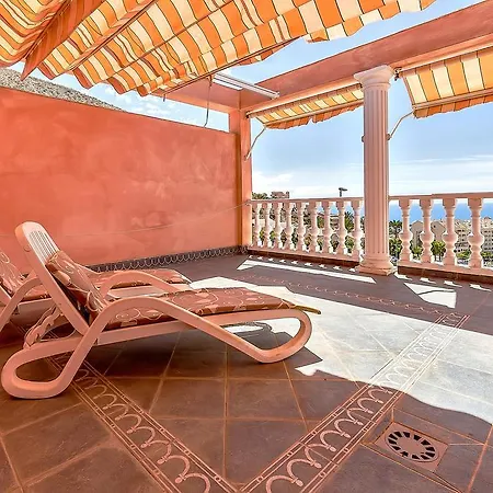 In Los Cristianos * Los Cristianos (Tenerife)