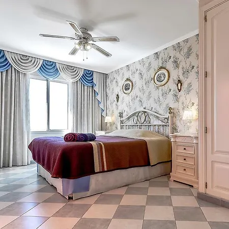 In Los Cristianos Villa *