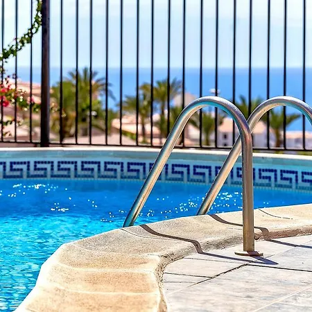 Villa In Los Cristianos *